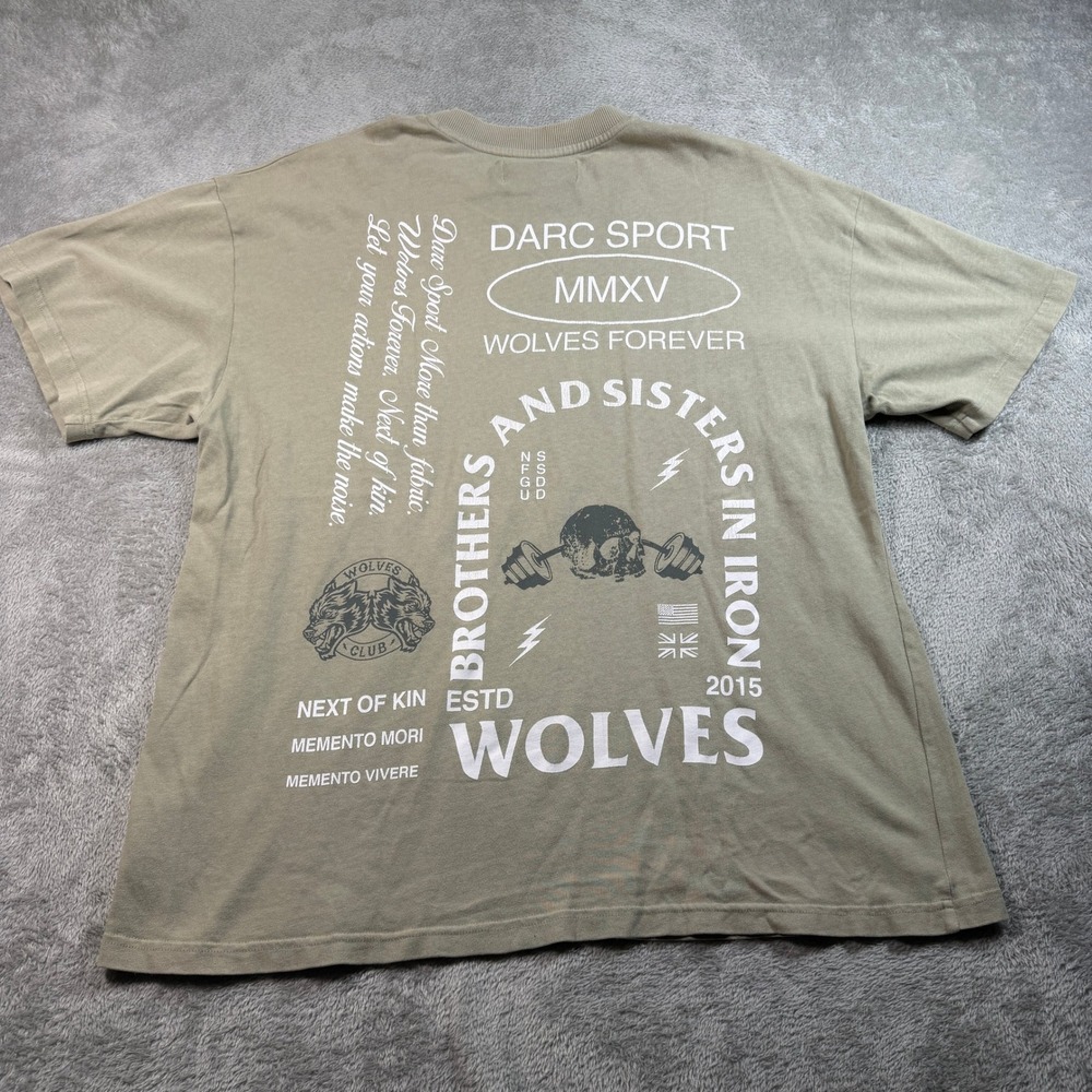 Darc Sport T-Shirt Men Large Tan Wolves Brother and Sisters in Arms